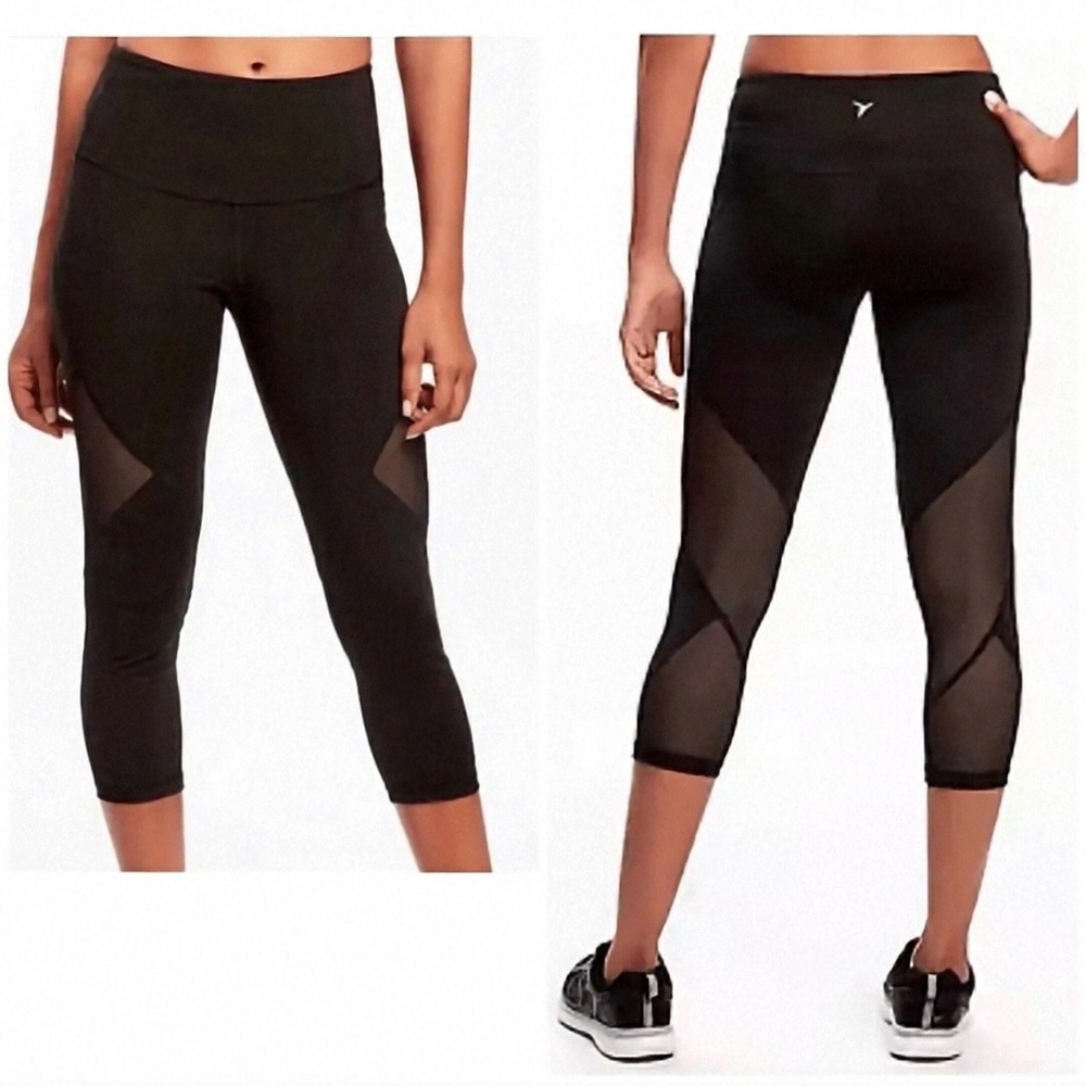 NWT*Large Old Navy black Mid-Rise crop, capri, leggings, w/ mesh panels.